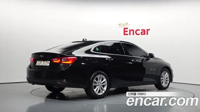 Chevrolet Malibu 2018 thumb 2