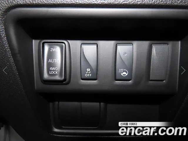 Renault QM6 2017 thumb 12