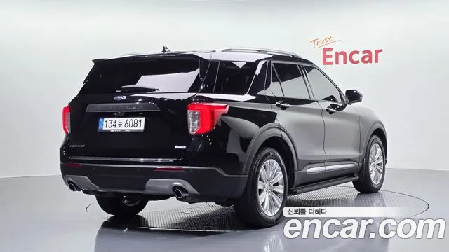Ford Explorer 2020 thumb 12