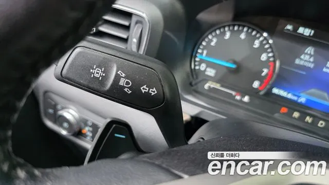 Ford Explorer 2020 thumb 8
