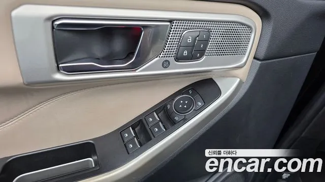 Ford Explorer 2020 thumb 11
