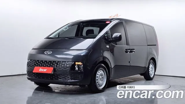 Hyundai Staria 2022 thumb 2