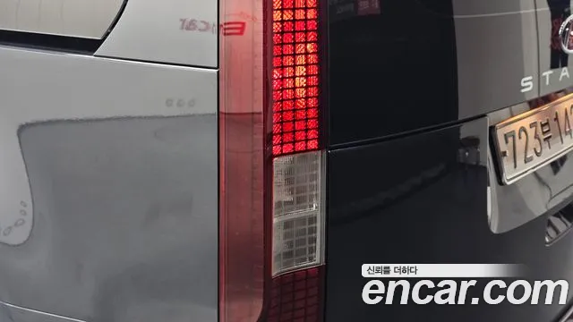 Hyundai Staria 2022 thumb 10