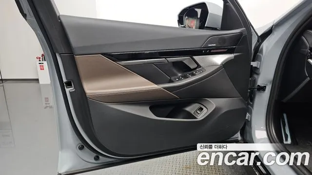 BMW 5 серии 2024 thumb 11