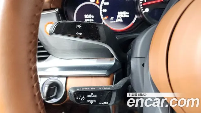 Porsche Panamera 2023 thumb 11