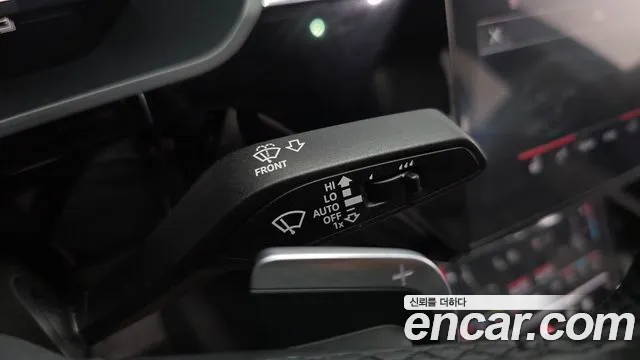 Audi e-tron 2022 thumb 11
