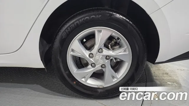 Hyundai Elantra 2021 thumb 11