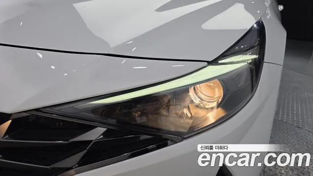 Hyundai Elantra 2021 thumb 6