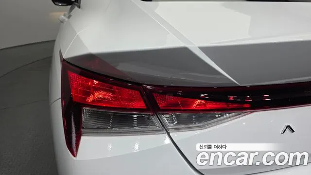 Hyundai Elantra 2021 thumb 3