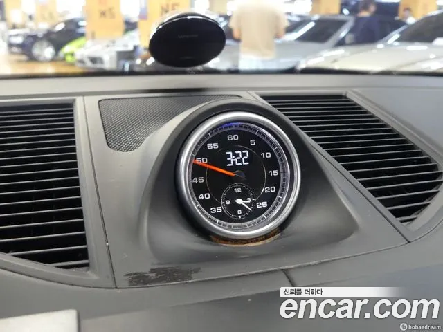 Porsche Macan 2018 thumb 2