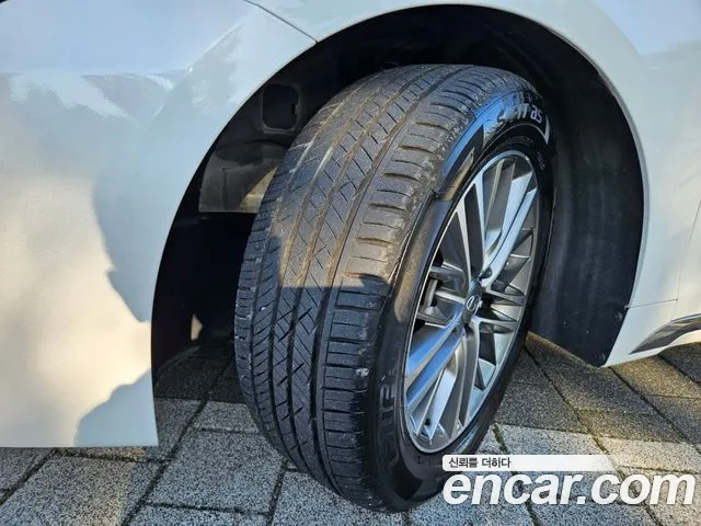 Hyundai Grandeur 2017 thumb 4