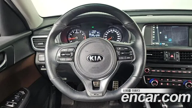 Kia K5 2016 thumb 9