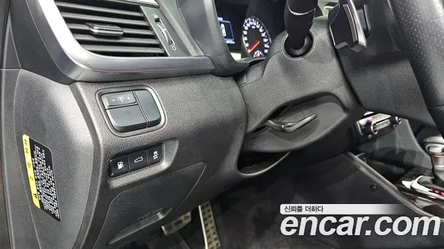 Kia K5 2016 thumb 11