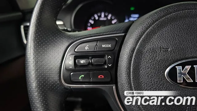 Kia K5 2016 thumb 6