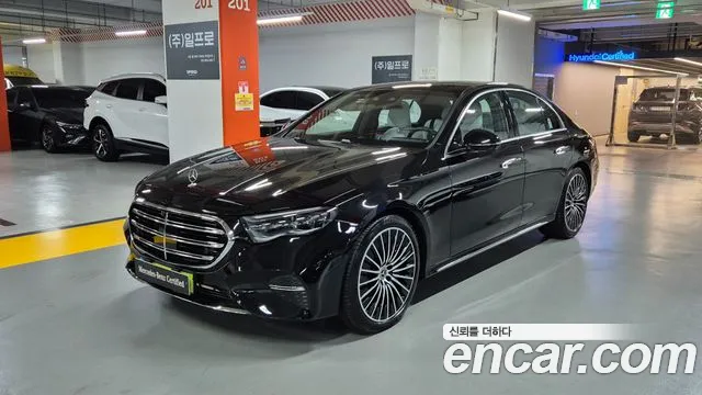 Mercedes-Benz E-Class 2025 thumb 6