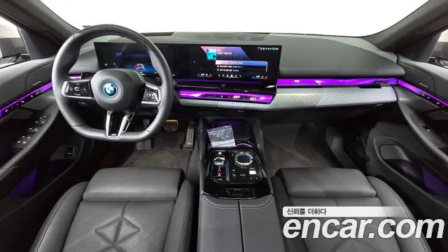 BMW 5 серии 2025 thumb 2