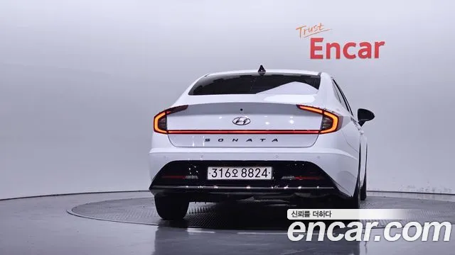 Hyundai Sonata 2023 thumb 2