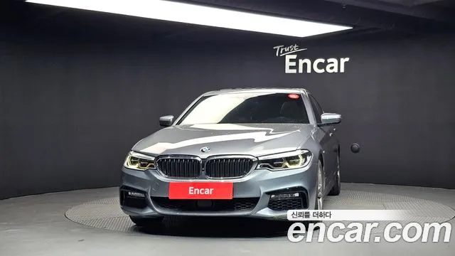 BMW 5 серии 2018 thumb 4