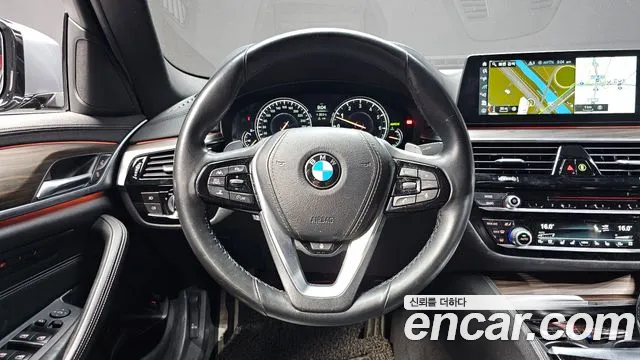 BMW 5 серии 2018 thumb 5