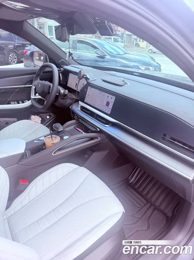 Renault Fluence 2026 thumb 12