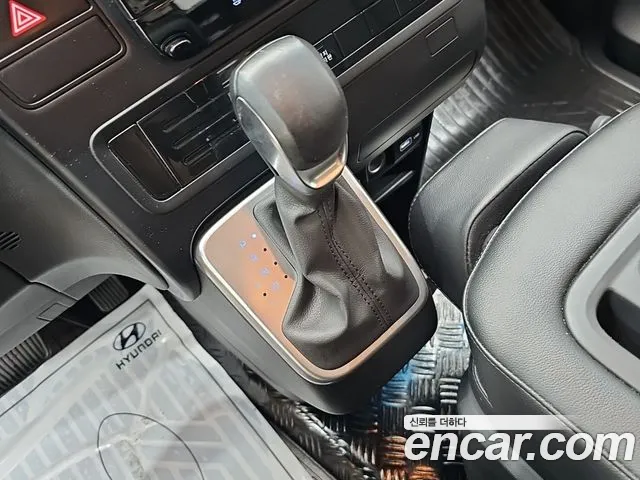 Hyundai Staria 2022 thumb 9