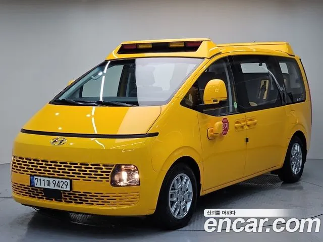 Hyundai Staria 2022 thumb 12
