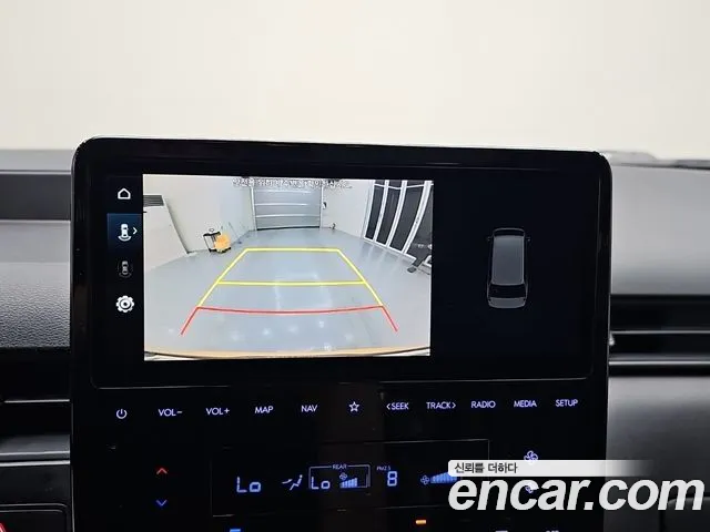 Hyundai Staria 2022 thumb 3