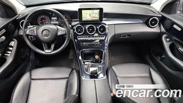 Mercedes-Benz C-Class 2016 thumb 12