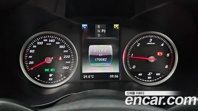Mercedes-Benz C-Class 2016 thumb 11