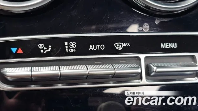 Mercedes-Benz C-Class 2016 thumb 7