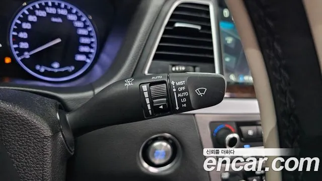 Hyundai Genesis 2016 thumb 4