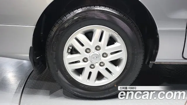 Hyundai Staria 2021 thumb 6