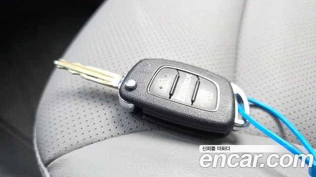 Hyundai Staria 2021 thumb 5