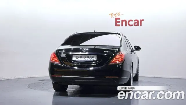 Mercedes-Benz S-Class 2015 thumb 10