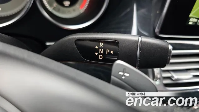 Mercedes-Benz CLS 2015 thumb 3