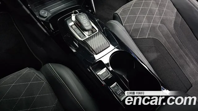 Peugeot e-2008 2023 thumb 7