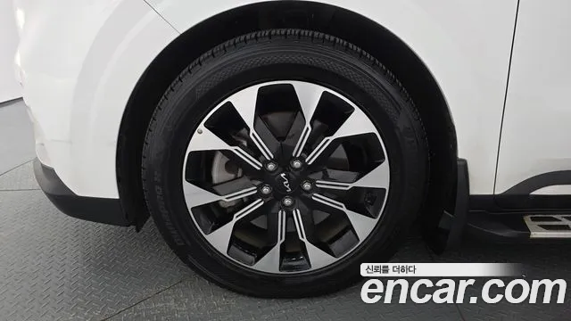 Kia Carnival 2022 thumb 8