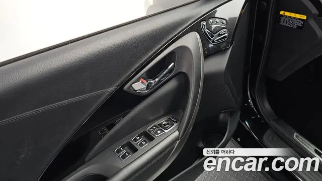 Hyundai Grandeur 2016 thumb 12