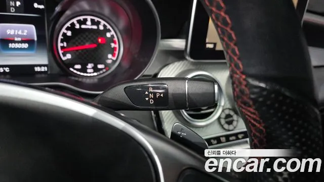 Mercedes-Benz C-Class 2018 thumb 8