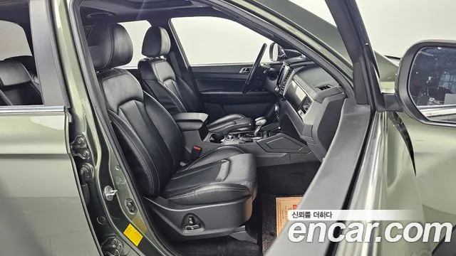 KGM Rexton 2021 thumb 2