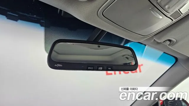 Hyundai Santafe 2016 thumb 3