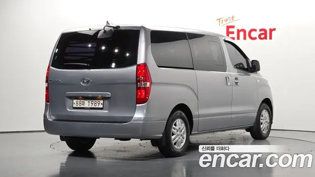 Hyundai Staria 2021 thumb 12