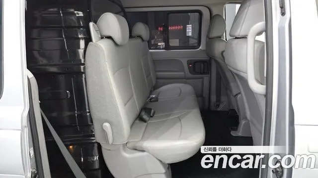 Hyundai Staria 2021 thumb 7
