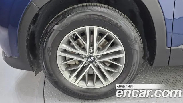 Hyundai Santa Fe 2019 thumb 6
