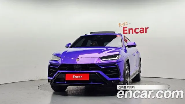 Lamborghini Urus 2019 thumb 10