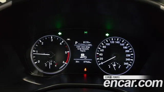 Hyundai Santa Fe 2018 thumb 11