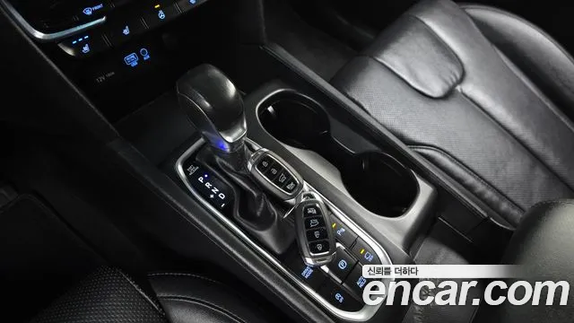 Hyundai Santa Fe 2018 thumb 12