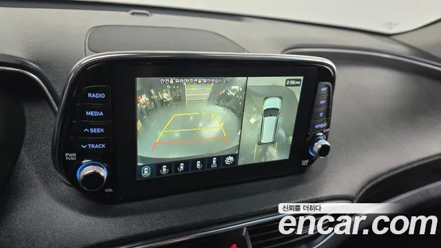 Hyundai Santa Fe 2018 thumb 4