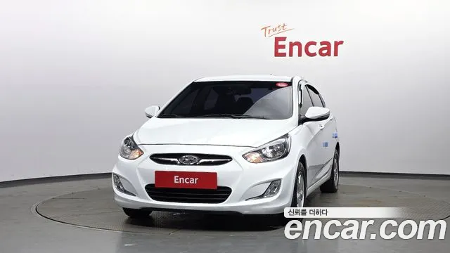 Hyundai Accent 2012 thumb 4