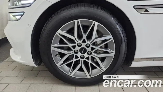 Genesis G80 2024 thumb 4